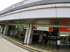 【中津川駅】

の～んびりと、友人と話し込んでいたら、あっという間に2時間が過ぎて行きました。久しぶりだけど電車の旅ってええわぁぁ.....