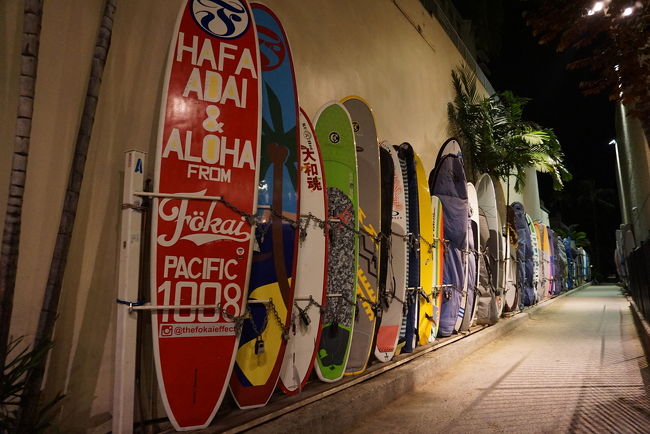 サーフィンボードがいっぱい