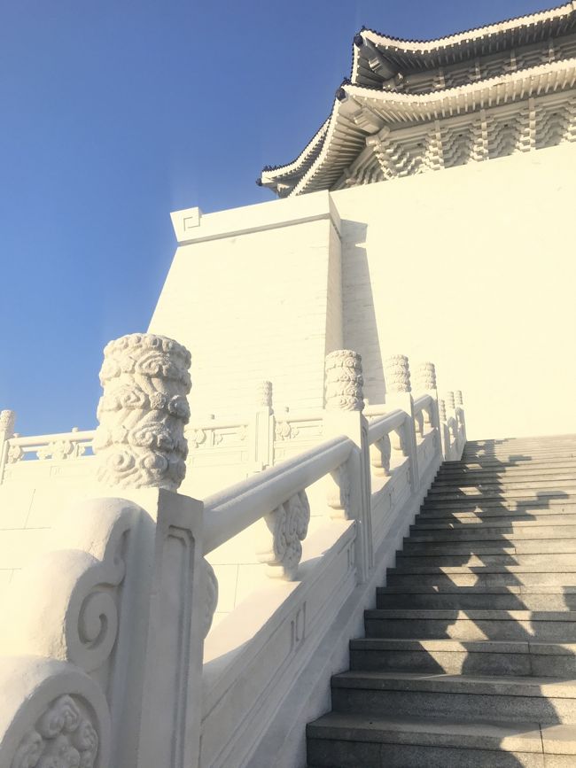 階段をのぼります