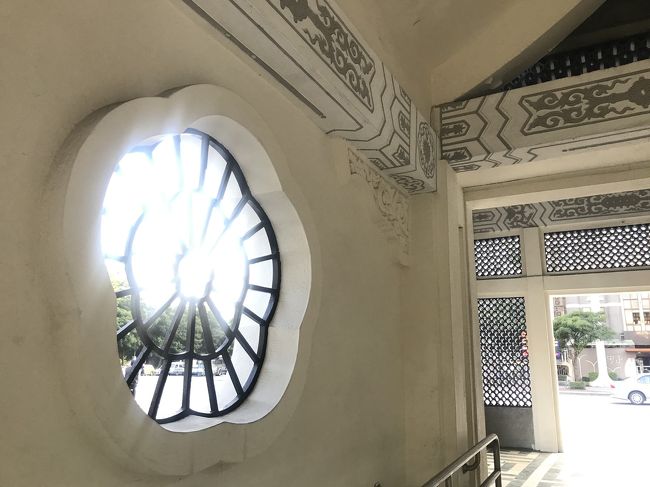 お花のかたち、、光が優しく差し込む、、