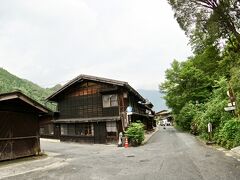 【ブラジルくんだりからとうとう来ちゃった妻籠宿（つまごじゅく）】

まっすぐ、歩いて、2－３０分たったでしょうか...