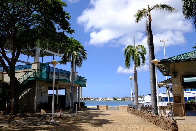 タワーから港側に出てみます。