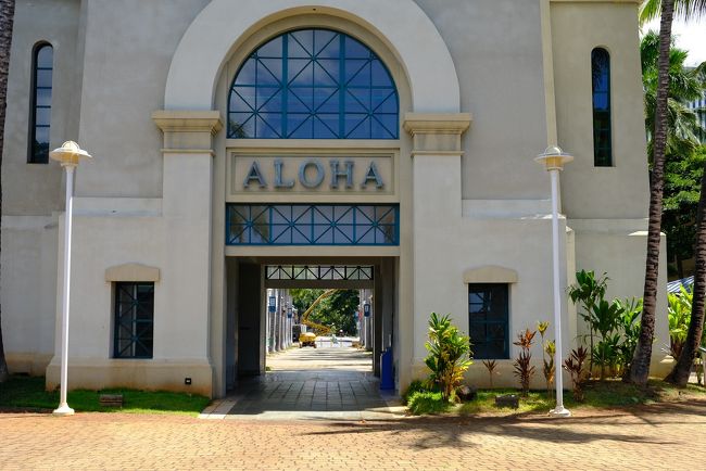 この文字が観光客を出迎えたのでしょう。