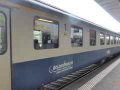 インターラーケンオスト駅で乗り換え
いよいよゴールデンパスラインに乗ります。
でも、パノラマカーじゃない！
そんなはずはないと思い、かなりしょげてしまいました。