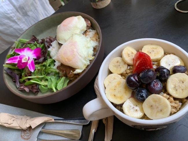 アイランドヴィンテージコーヒーで朝食。