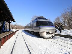 ★12：24
すっかり山の景色になった釧網線。そして到着した川湯温泉駅からはバスに乗り換えです。