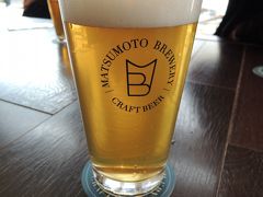昼食を取った後は、お隣にある松本ブルワリーでクラフトビール。うまー(*'ω'*)昼酒していると贅沢気分。