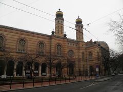 世界で3番目、ヨーロッパ最大の大きさを誇るユダヤ教の教会であるシナゴーグ。