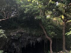 「ケイブカフェ」に集合とあったのですが、この洞窟？でした。
（ツアーに参加するには予約が必要です）
http://www.gangala.com/reservation/#reservation01
