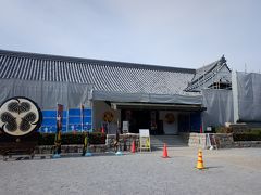 三河武士のやかた家康館には、岡崎城の歴史、三河武士、家康の生涯などが展示されていた。 