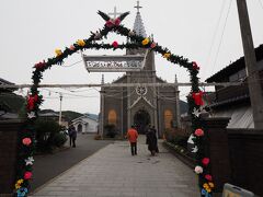 大江教会→崎津集落の崎津教会へ。
1934年にこちらも鉄川与助によって設計されたゴシック様式の教会です。