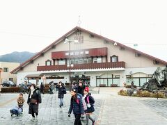 職場の旅行で日光・鬼怒川方面を訪れました。
東武日光駅までは浅草から東武特急で２時間弱です。