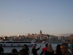 ガラタ塔が見えるこの景色とも、しばしお別れです。