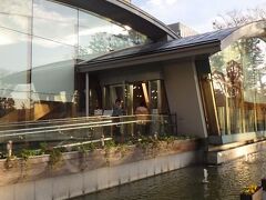 和田倉噴水公園レストラン