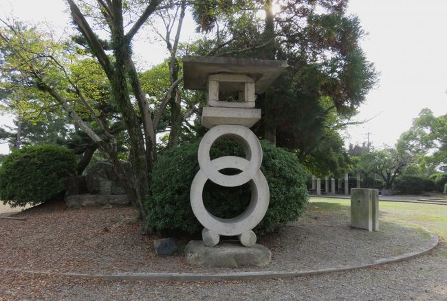 2019秋、亀山城と桑名城(7/8):10月30日(7):桑名城(2):辰巳櫓跡、大砲、金黒羽白、鎮国・守国神社