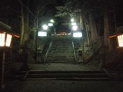 物足りなさを感じつつ、メインディッシュは神楽だから。
気を取り直して高千穂神社に向かった。