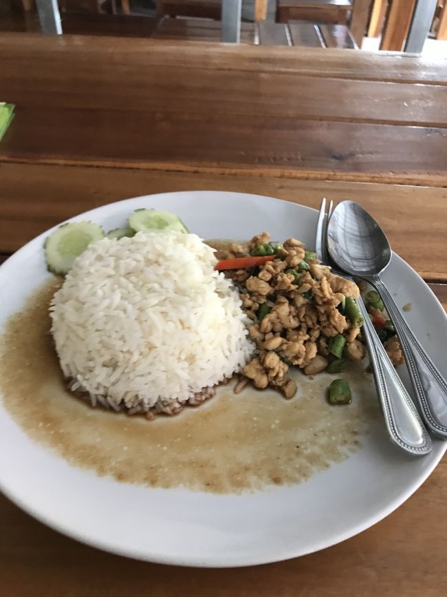 大好きなガパオ！！<br />辛くなく甘め、パサパサしたご飯ととても合う。