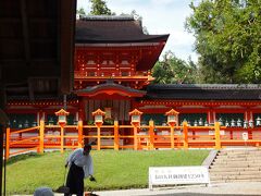 春日大社　式内社　二十二社　勅祭社
祭神　春日神　（武甕槌命　経津主命　天児屋根命　比売神）

710年、鹿島から武甕槌命を遷して祀り、768年に現在の地に社殿を造営し、香取の経津主命を、牧岡から天児屋根命と比売神を祀り創建されました。

14時半で本殿の特別参拝は終わってしまいました。