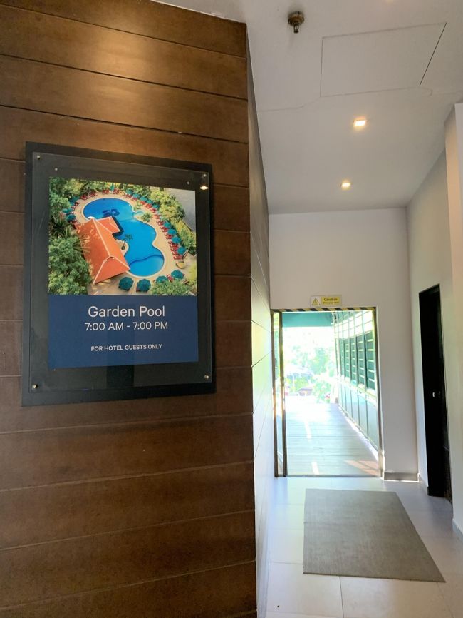 もう一つのガーデンプールをみに行きたいと思います。