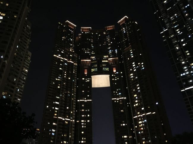 こんなビル無かったなぁ<br />すごいな発展のスピードが！！！