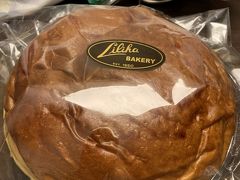 拙嫁お気に入りのLiliha Bakery @ Macy’s Ala moanaで買い出し。
本当にvisitorには便利な所に3号店がオープンしたものだ…

本日の走破距離約13.4km