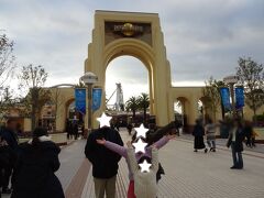 そして初めてのUSJ～！
って、実は息子は2回目。数年前に私の幼なじみが息子を連れてきてくれたことがあるのです。
なので息子に案内してもらいます。