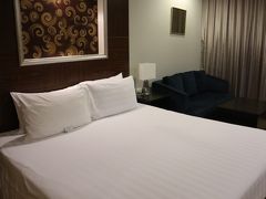 昨夜バンコクに戻ってきたばかりなのに、アユタヤに向かいます。
日帰りです。ホテルはバンコクで７度目の宿泊の定宿です。