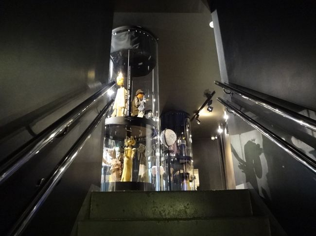 階段を上った先にも展示室があります。