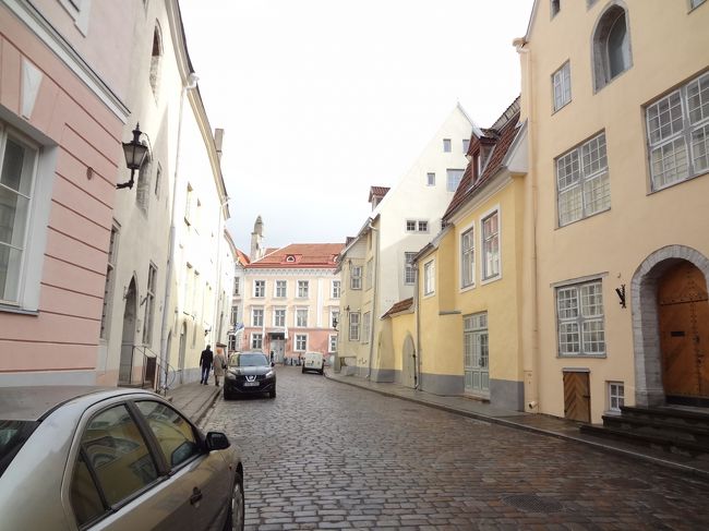 Tolli通り。<br />聖オレフ教会の北側ですね。