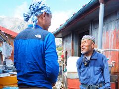 弘法小屋尾根ぇ～あんたじゃ無理だよガッハハ。
ズバリ直球勝負、農鳥オヤジ節全開です(笑)