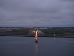 出港後の空港滑走路。
とても美しいです。