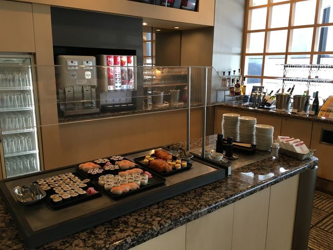 食後はユナイテッドラウンジへ移動