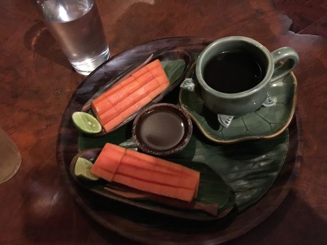 お茶とフルーツで〆<br />スッキリしました～