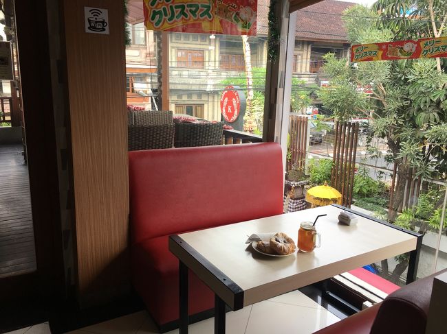 カキアンベーカリーで美味しいパンの朝食