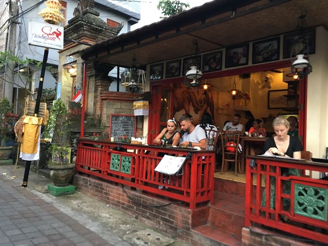 なんかもう食べて寝ての繰り返しだな^_^;<br />晩ご飯はワルンサイアム