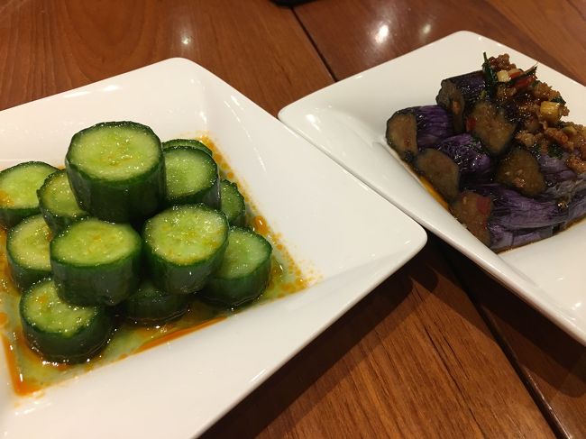 ほぼオープンと同時だったのですんなり入店<br />とりあえずきゅうりとナス<br />8日前は売り切れで食べれず！ようやく食べれた～！<br />コレ大好きです(^^♪