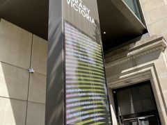 世界的に有名な図書館「State Library Victoria」へ。