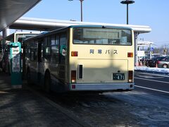 乗ってきたバスです。
セレガとかが来るかと思ってましたが、完全な路線バスが来ました。