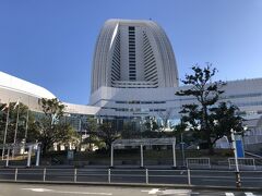 横浜・みなとみらい『Inter Continental Yokohama Grand』

『ヨコハマ グランド インターコンチネンタル ホテル』の外観の写真。

2019年12月31日の大晦日にまたまたみなとみらい21地区を訪れました。

今夜は横浜・みなとみらい、中華街もカウントダウンのイベントが
あります♪