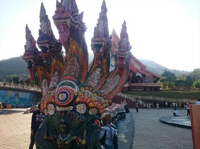 ワット パー フアイ ラー(Wat Pa Huay Lad)