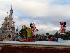 考えてみると、東京ディズニーランドにもう15年も行っていない。
もう行くことはないかもと思っていたら、帰国後に行くチャンスがありました！
