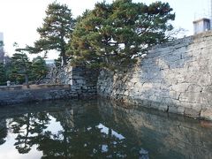 徳島中央公園に来ました。

徳島駅のすぐ裏ですが、
直通の道はないようで、
迂回しないと入ることが出来ませんでした。