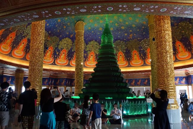 塔のまわりは、こんな感じです。