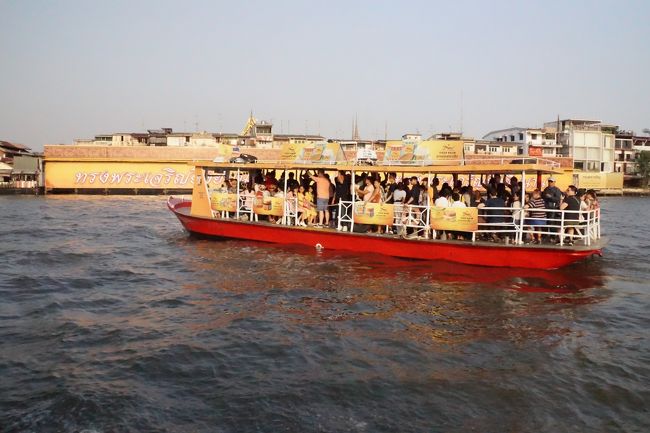 こんな感じで乗ってます。