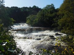 アイスガースの滝（Aysgarth Falls)でフォトストップ