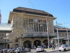 港Ouchyから地下鉄 m2 に乗り換えてLausanne  Gare 中央駅へ。