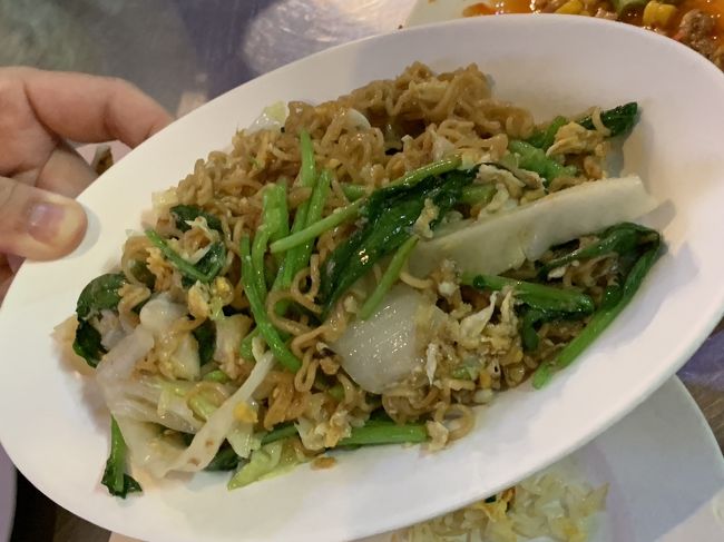 インスタント麺かな？<br />B級だけと美味しい♪