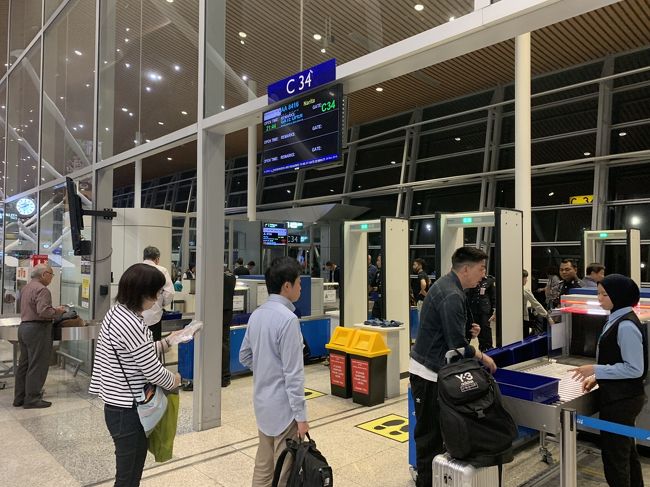 さて、搭乗ゲートに移動して