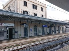 トラーニ駅