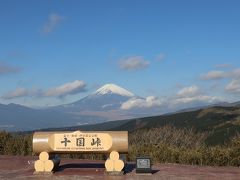 山頂の展望台からの富士山。